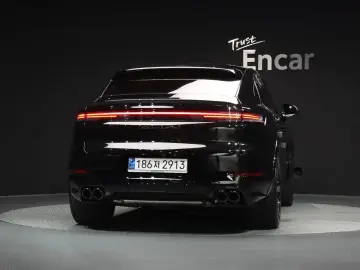 2025 Porsche Cayenne с пробегом 4 531 км