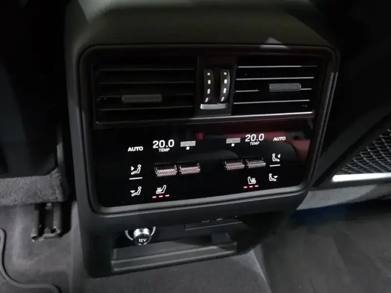 2025 Porsche Cayenne с пробегом 4 531 км