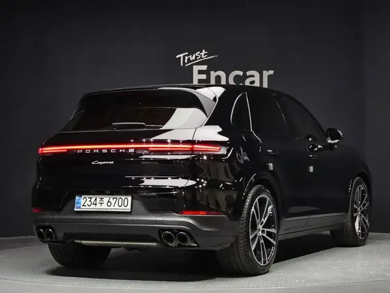 2024 Porsche Cayenne с пробегом 13 858 км