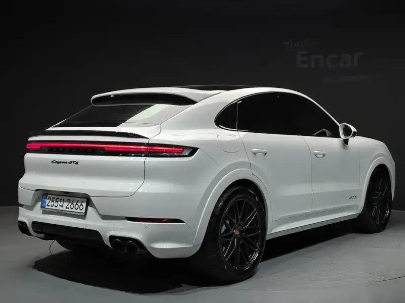 2025 Porsche Cayenne с пробегом 4 186 км
