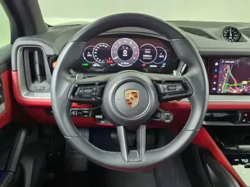 2024 Porsche Cayenne с пробегом 13 858 км