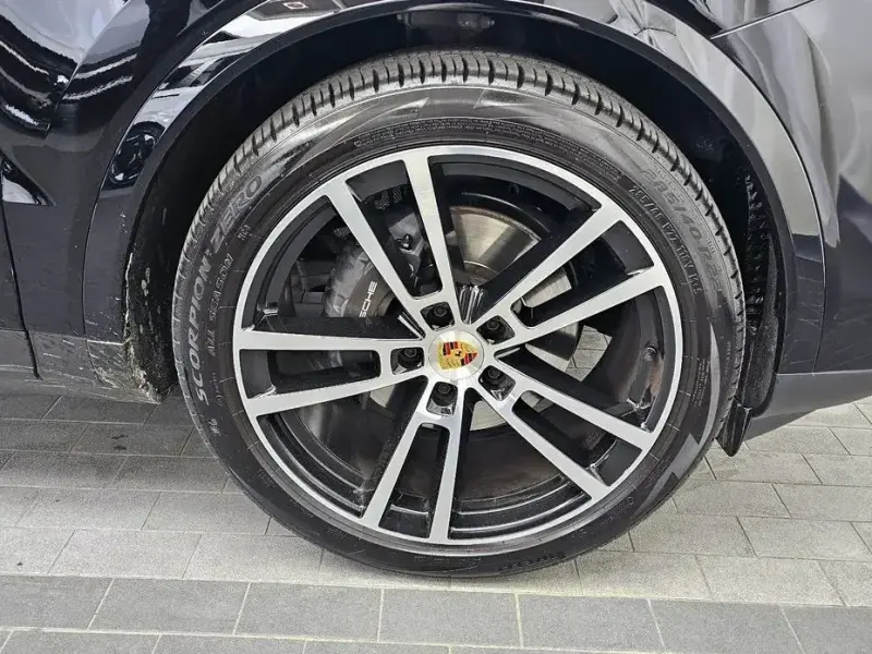 2024 Porsche Cayenne с пробегом 13 858 км