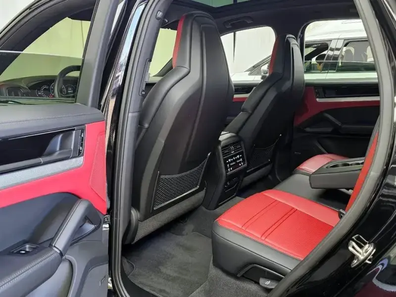 2024 Porsche Cayenne с пробегом 13 858 км