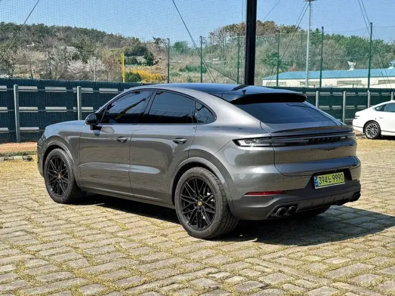 2024 Porsche Cayenne с пробегом 12 500 км