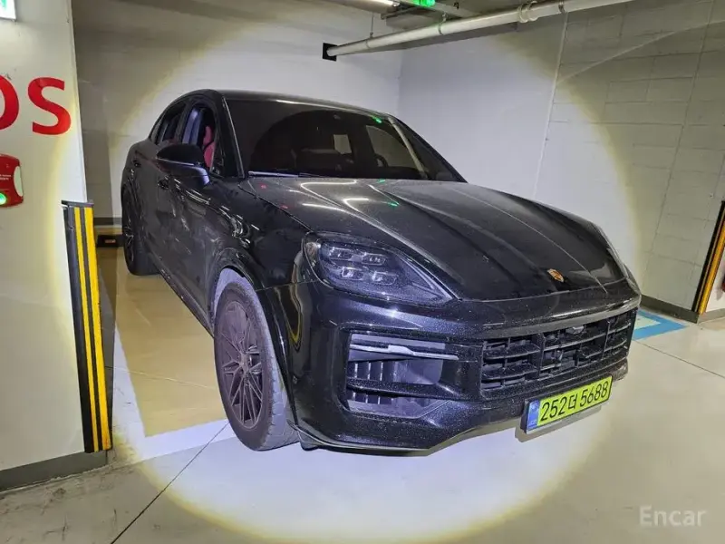 2024 Porsche Cayenne с пробегом 15 500 км