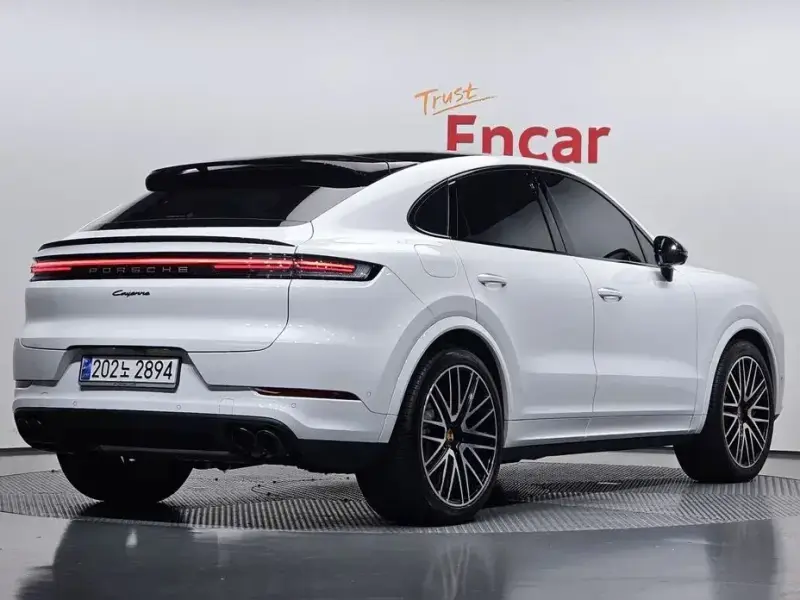 2024 Porsche Cayenne с пробегом 4 165 км