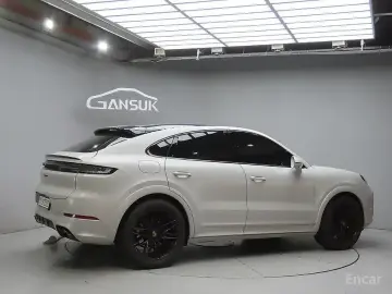2024 Porsche Cayenne с пробегом 15 410 км