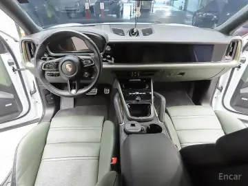 2024 Porsche Cayenne с пробегом 15 410 км