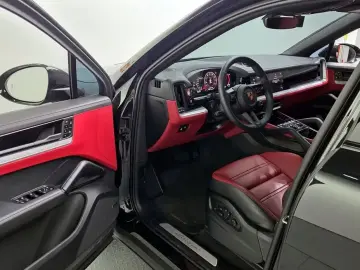 2025 Porsche Cayenne с пробегом 12 505 км