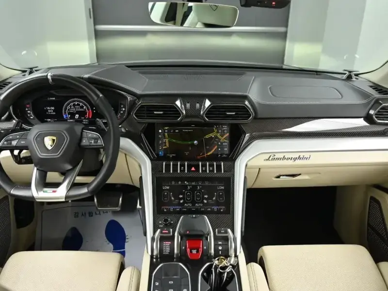 2021 Lamborghini Urus с пробегом 56 479 км