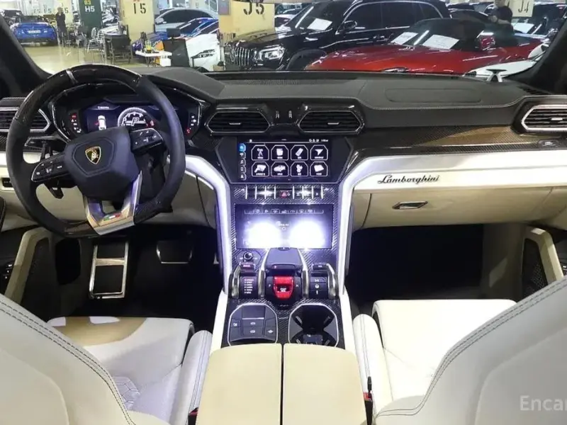 2019 Lamborghini Urus с пробегом 16 000 км