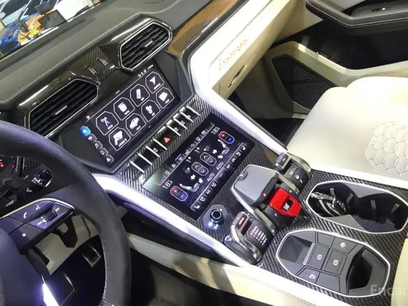 2019 Lamborghini Urus с пробегом 16 000 км