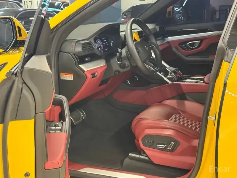 2020 Lamborghini Urus с пробегом 7 000 км