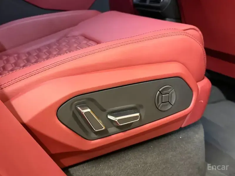 2020 Lamborghini Urus с пробегом 7 000 км