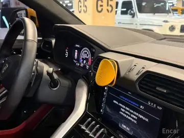 2020 Lamborghini Urus с пробегом 7 000 км