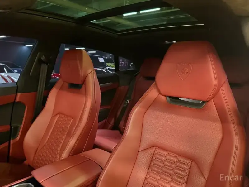 2020 Lamborghini Urus с пробегом 7 000 км