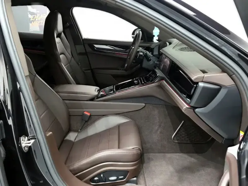 2025 Porsche Panamera с пробегом 5 356 км