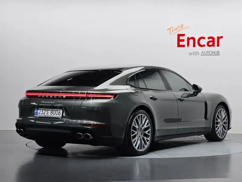 2024 Porsche Panamera с пробегом 4 657 км