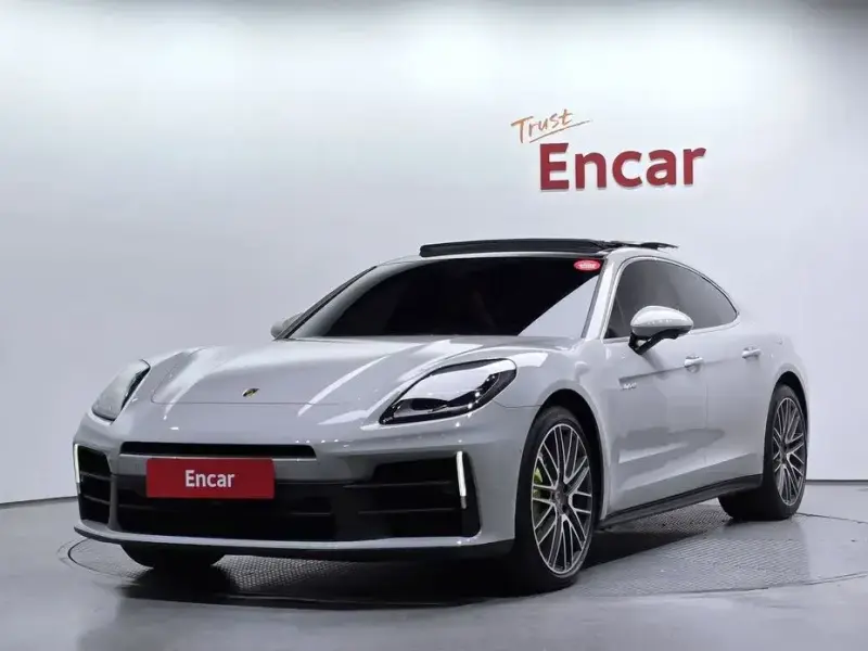 2024 Porsche Panamera с пробегом 12 542 км