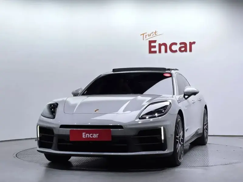 2024 Porsche Panamera с пробегом 12 542 км