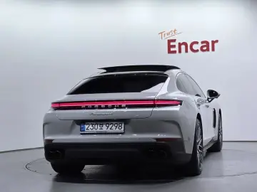 2024 Porsche Panamera с пробегом 12 542 км