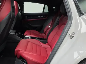 2024 Porsche Panamera с пробегом 12 542 км