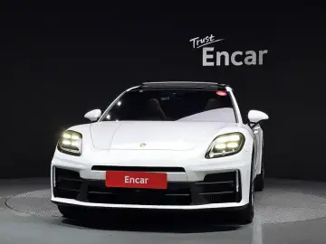 2024 Porsche Panamera с пробегом 12 318 км