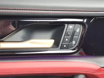 2025 Porsche Panamera с пробегом 19 633 км