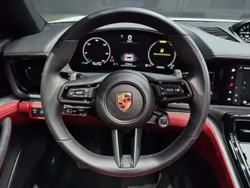 2024 Porsche Panamera с пробегом 12 318 км