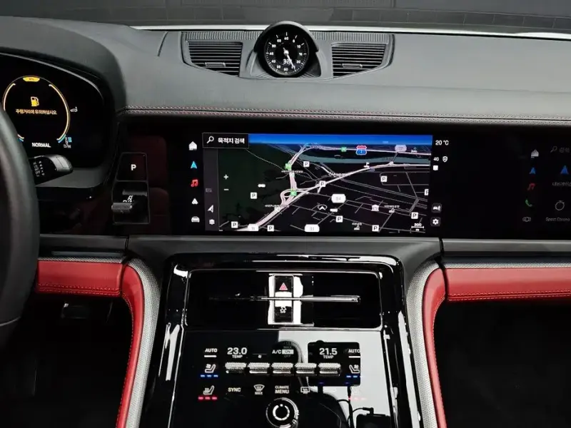 2024 Porsche Panamera с пробегом 12 318 км