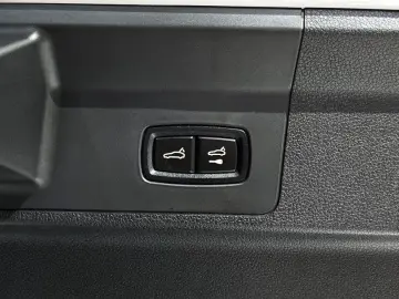 2024 Porsche Panamera с пробегом 12 318 км
