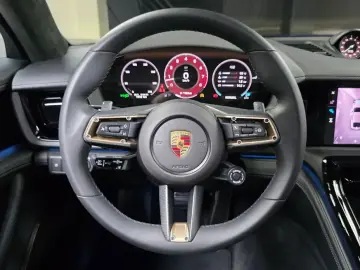 2025 Porsche Panamera с пробегом 1 932 км