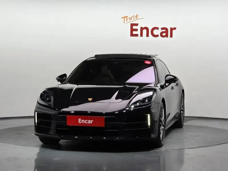 2025 Porsche Panamera с пробегом 4 488 км