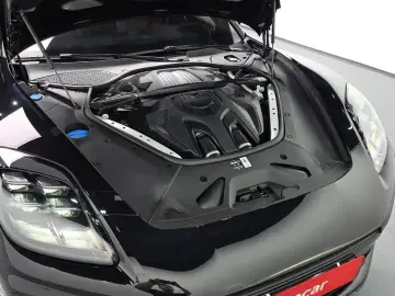 2025 Porsche Panamera с пробегом 4 488 км
