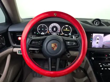 2025 Porsche Panamera с пробегом 4 488 км