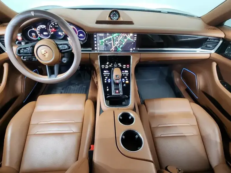 2024 Porsche Panamera с пробегом 33 415 км