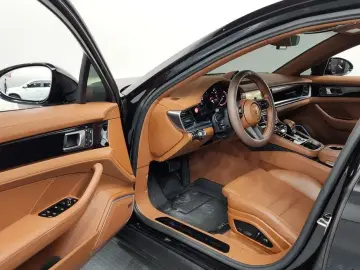 2024 Porsche Panamera с пробегом 33 415 км