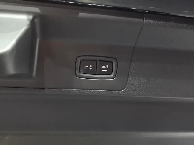 2025 Porsche Panamera с пробегом 4 488 км