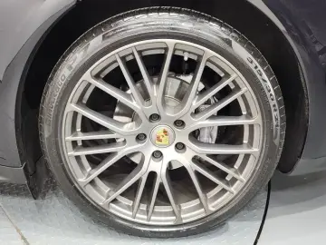 2024 Porsche Panamera с пробегом 33 415 км