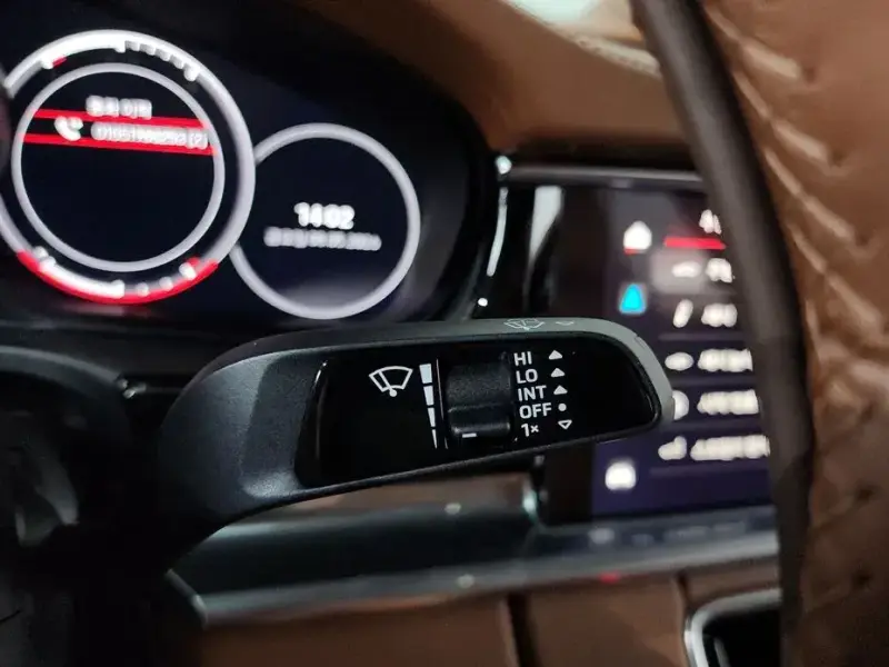 2024 Porsche Panamera с пробегом 33 415 км