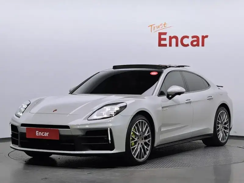 2024 Porsche Panamera с пробегом 2 011 км