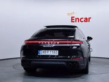 2024 Porsche Panamera с пробегом 23 762 км