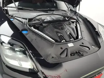 2024 Porsche Panamera с пробегом 23 762 км