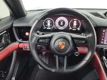 2024 Porsche Panamera с пробегом 23 762 км