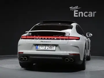 2025 Porsche Panamera с пробегом 12 713 км