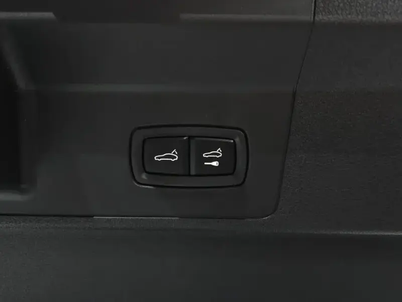 2025 Porsche Panamera с пробегом 12 713 км