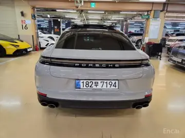 2025 Porsche Panamera с пробегом 3 800 км