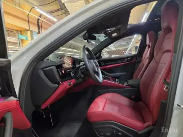 2025 Porsche Panamera с пробегом 3 800 км