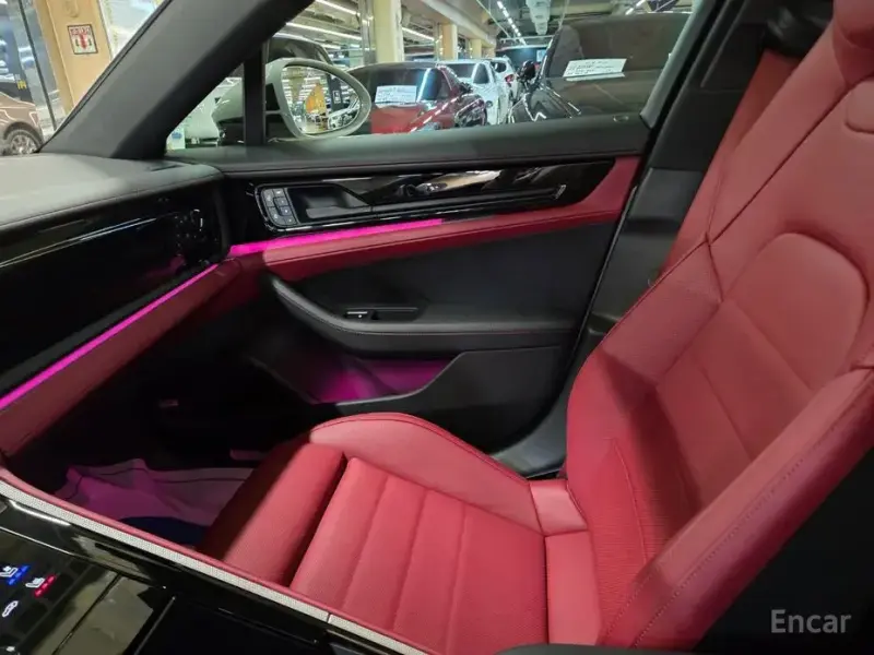 2025 Porsche Panamera с пробегом 3 800 км