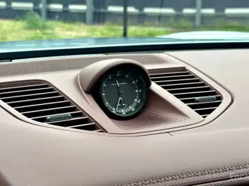 2024 Porsche Panamera с пробегом 2 200 км